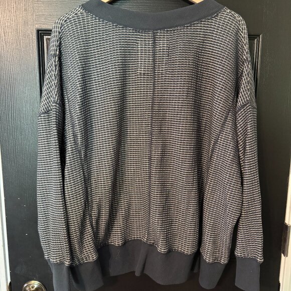 NWOT American Eagle Lightweight Stripe Sweater Blue White Small - Picture 4 of 4